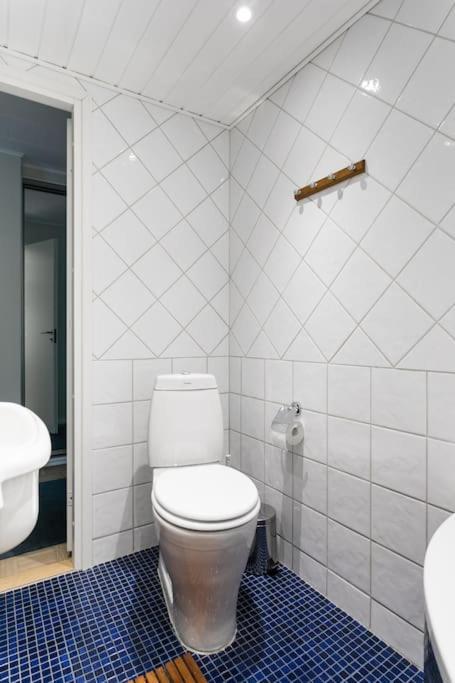 Apartamento Upea Remontoitu Huoneisto Naantalin Sydaemessae Exterior foto