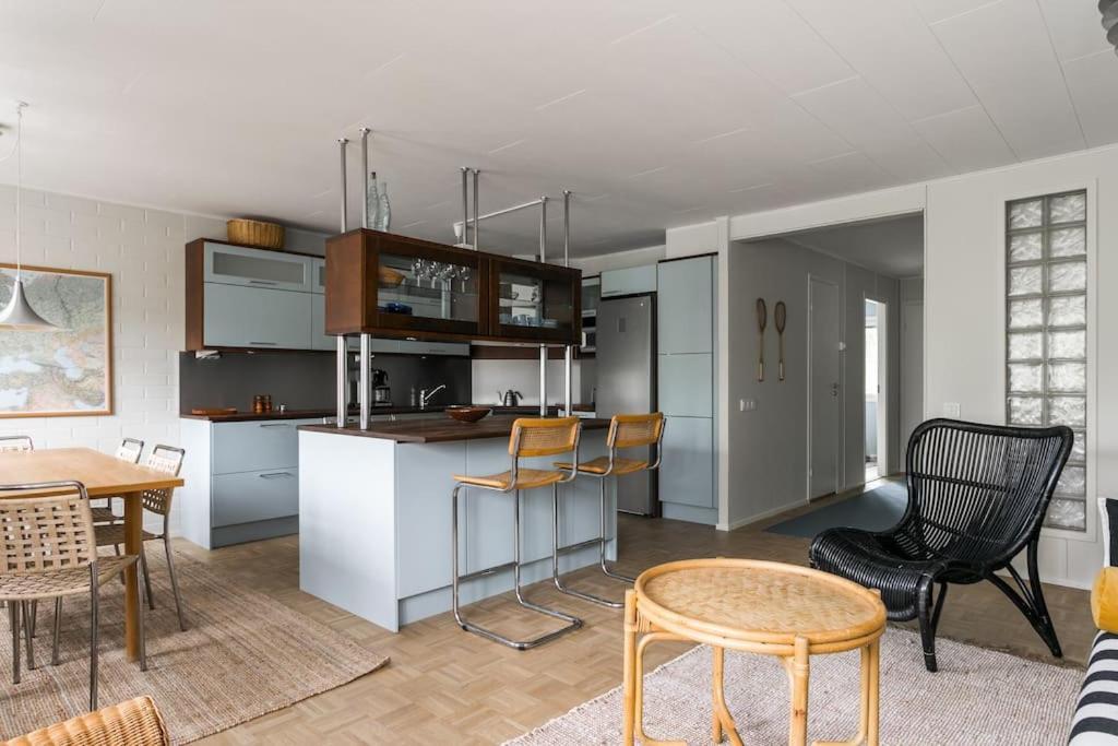 Apartamento Upea Remontoitu Huoneisto Naantalin Sydaemessae Exterior foto