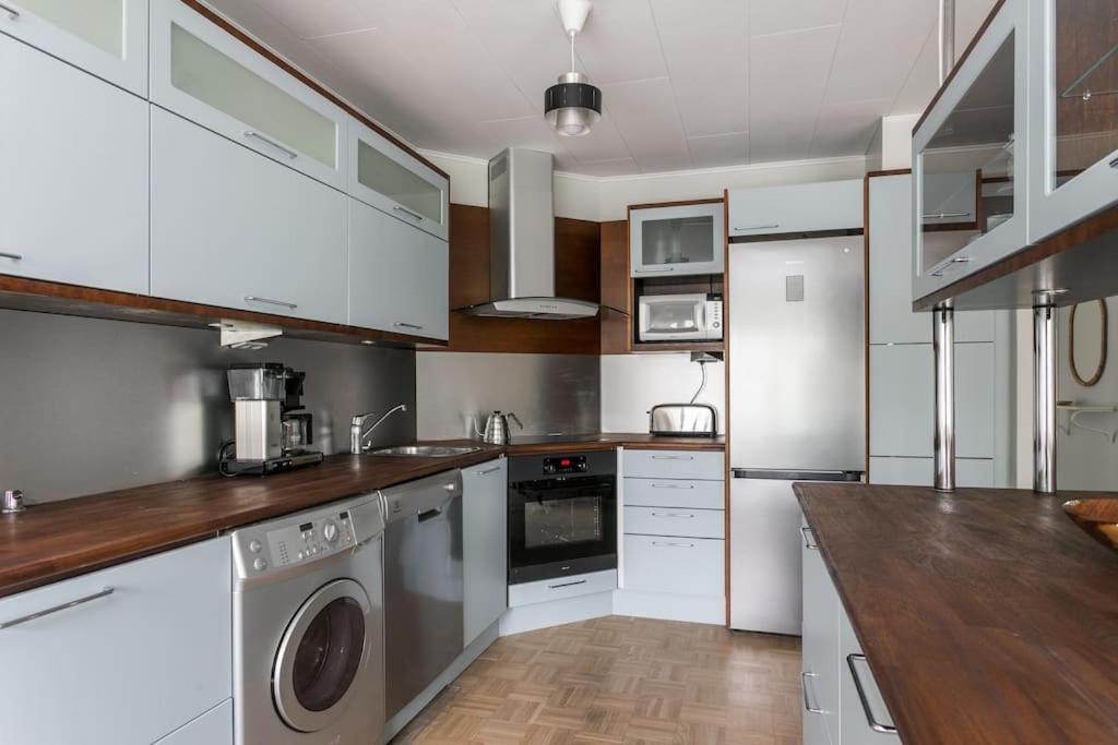 Apartamento Upea Remontoitu Huoneisto Naantalin Sydaemessae Exterior foto