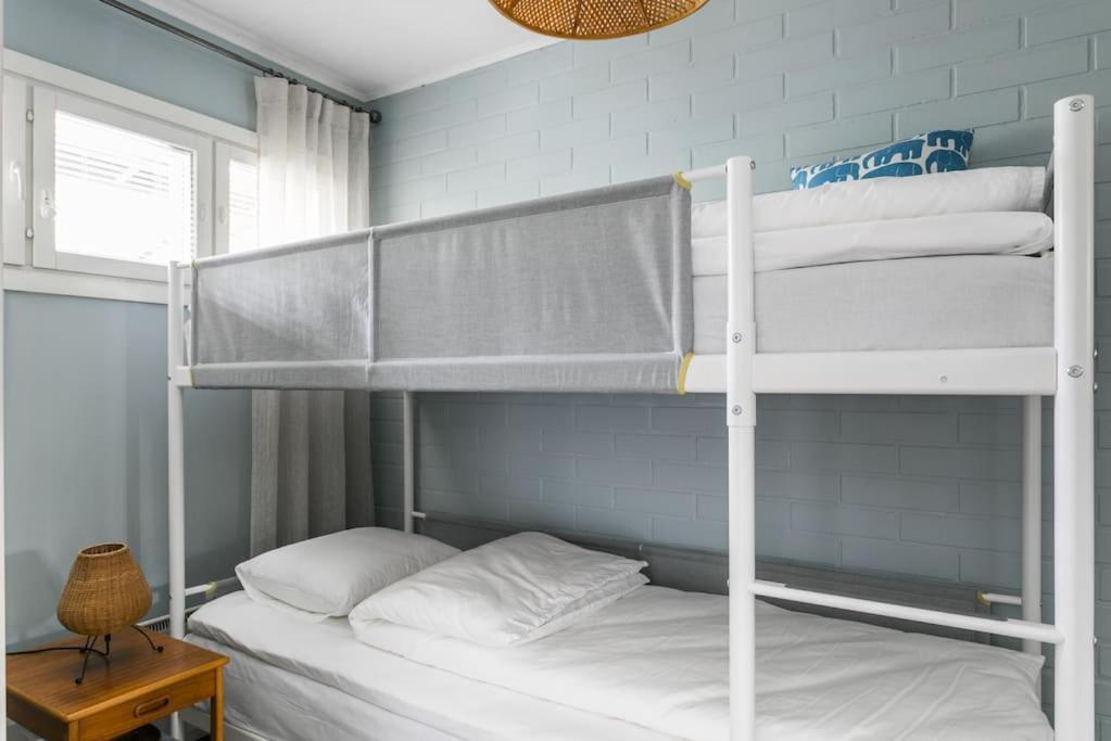 Apartamento Upea Remontoitu Huoneisto Naantalin Sydaemessae Exterior foto