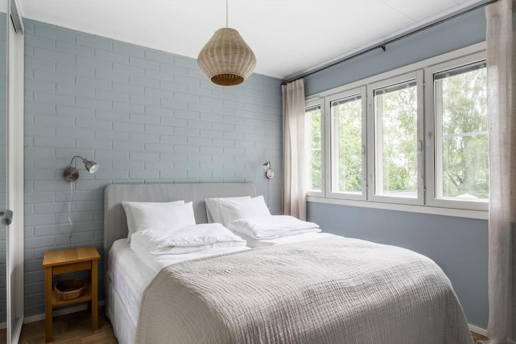 Apartamento Upea Remontoitu Huoneisto Naantalin Sydaemessae Exterior foto
