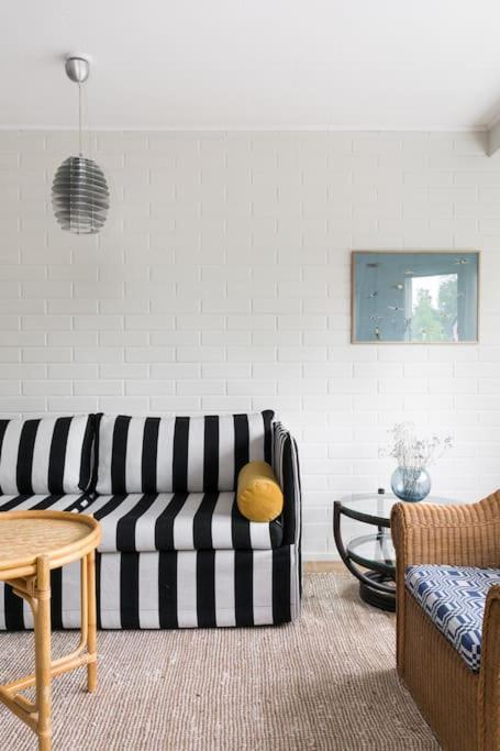 Apartamento Upea Remontoitu Huoneisto Naantalin Sydaemessae Exterior foto